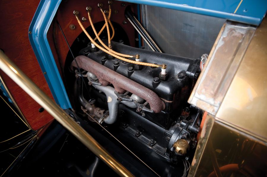  Ford Model T Tourabout 1911 года  (фото 10 из 11)